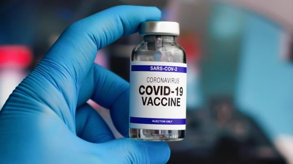 COVID疫苗民意调查发现，超过一半的成年人可能会对疫苗说“不，谢谢”